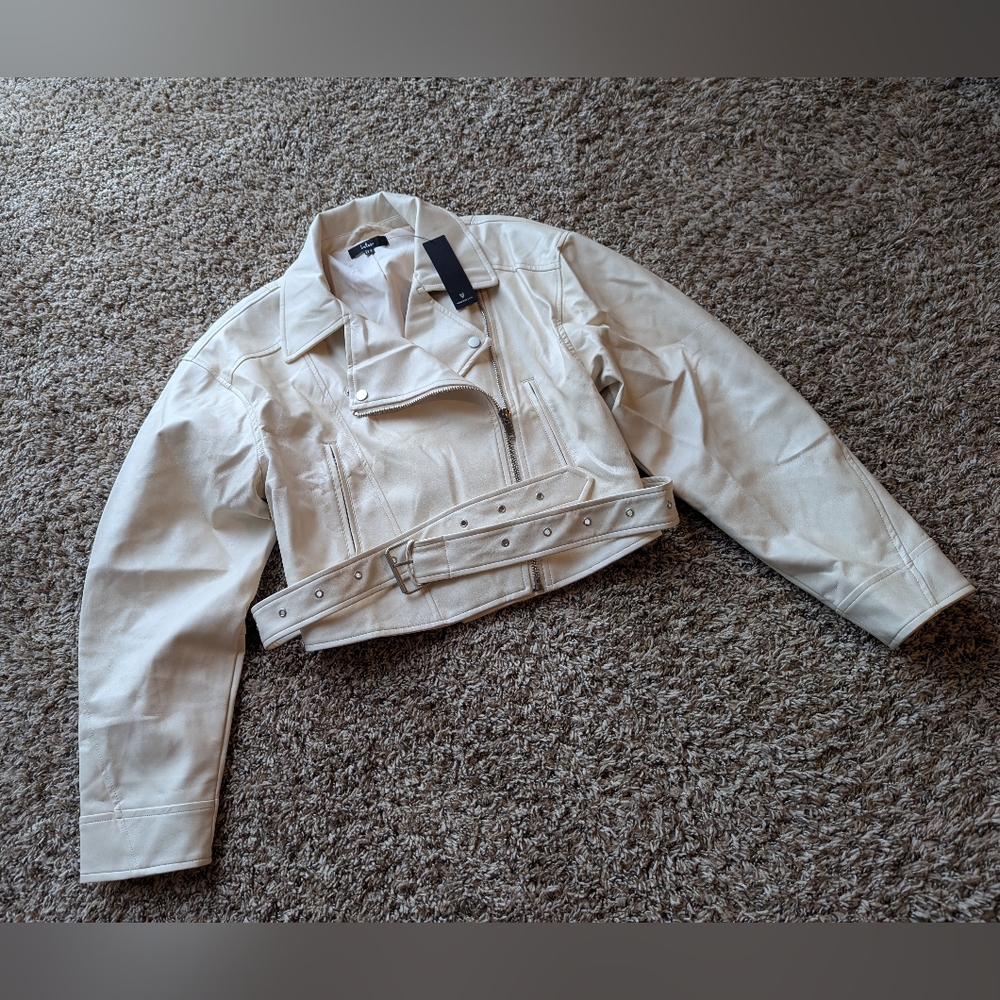 Women's XL Cream Vegan Leather Moto Jacket With Belt
